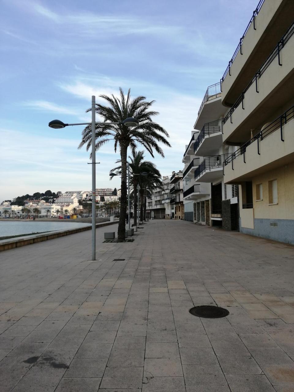 Ferienwohnung Berna 2-3 Llança Exterior foto